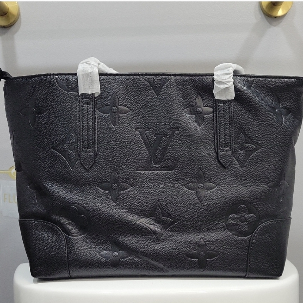 Black Tote